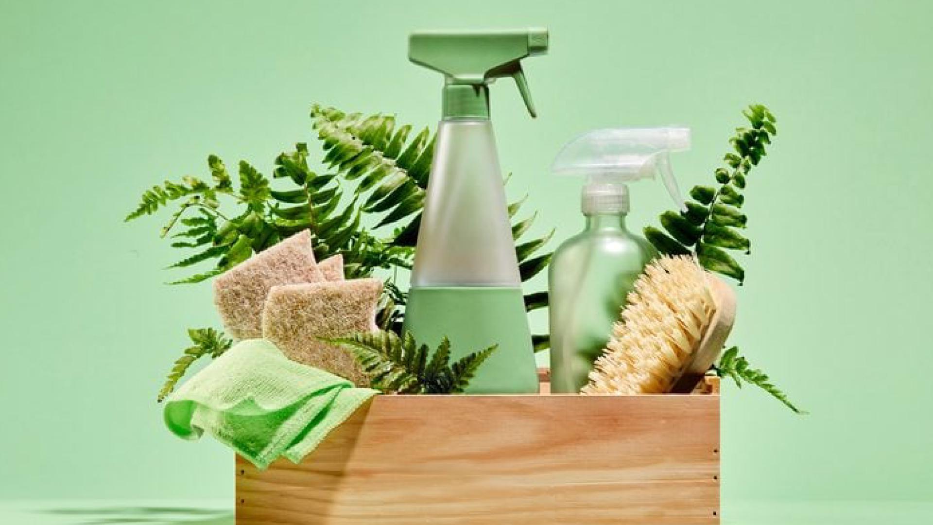 DIY Natural Cleaning Solutions